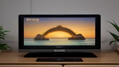 17c tv 影视精选频道新片上线预告画面，电影海报风格设计